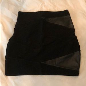 Aritzia Talula Black Mini Skirt